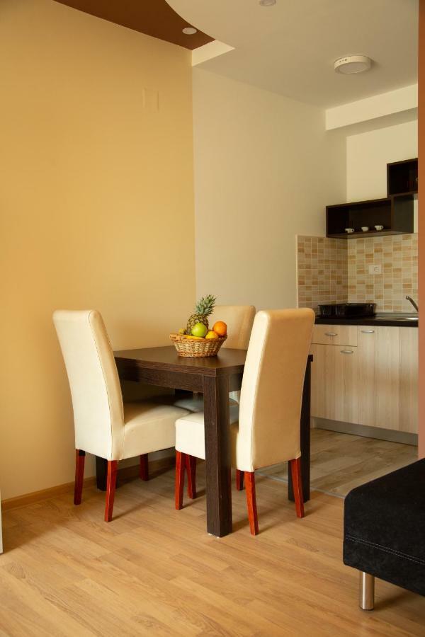 Apartmani Borova 2 Veliko Gradište Esterno foto